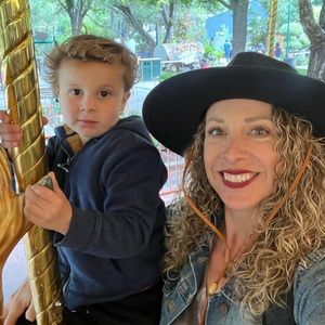 Meet your Posher, Candace